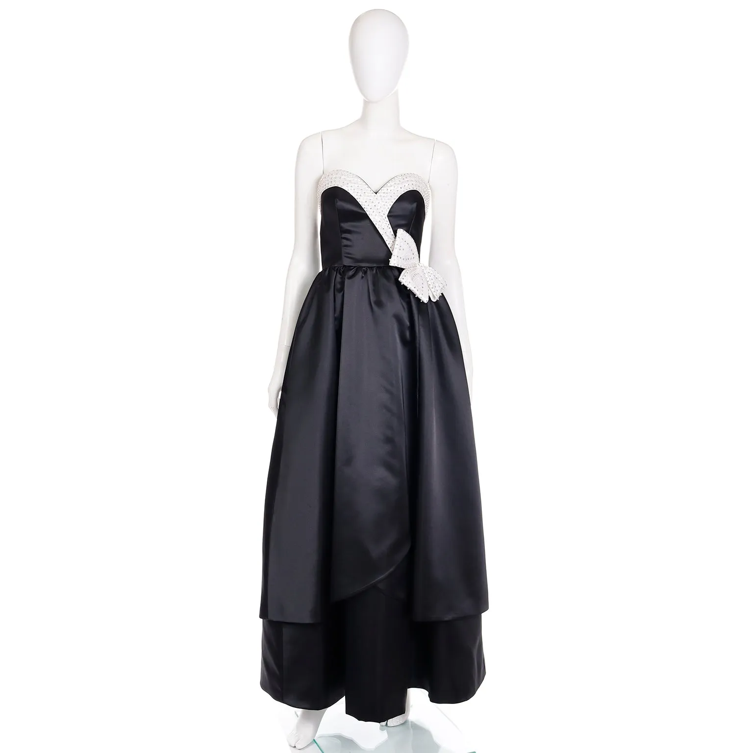 1980s Rose Taft Black & White Satin Vintage Strapless Sweetheart Evening Gown