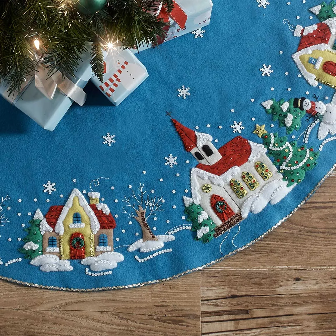 DIY Bucilla Christmas Village Holiday Town Church Felt Tree Skirt Kit