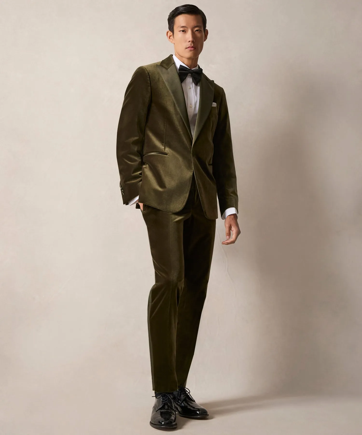 Italian Velvet Peak Lapel Tuxedo Jacket in Olive