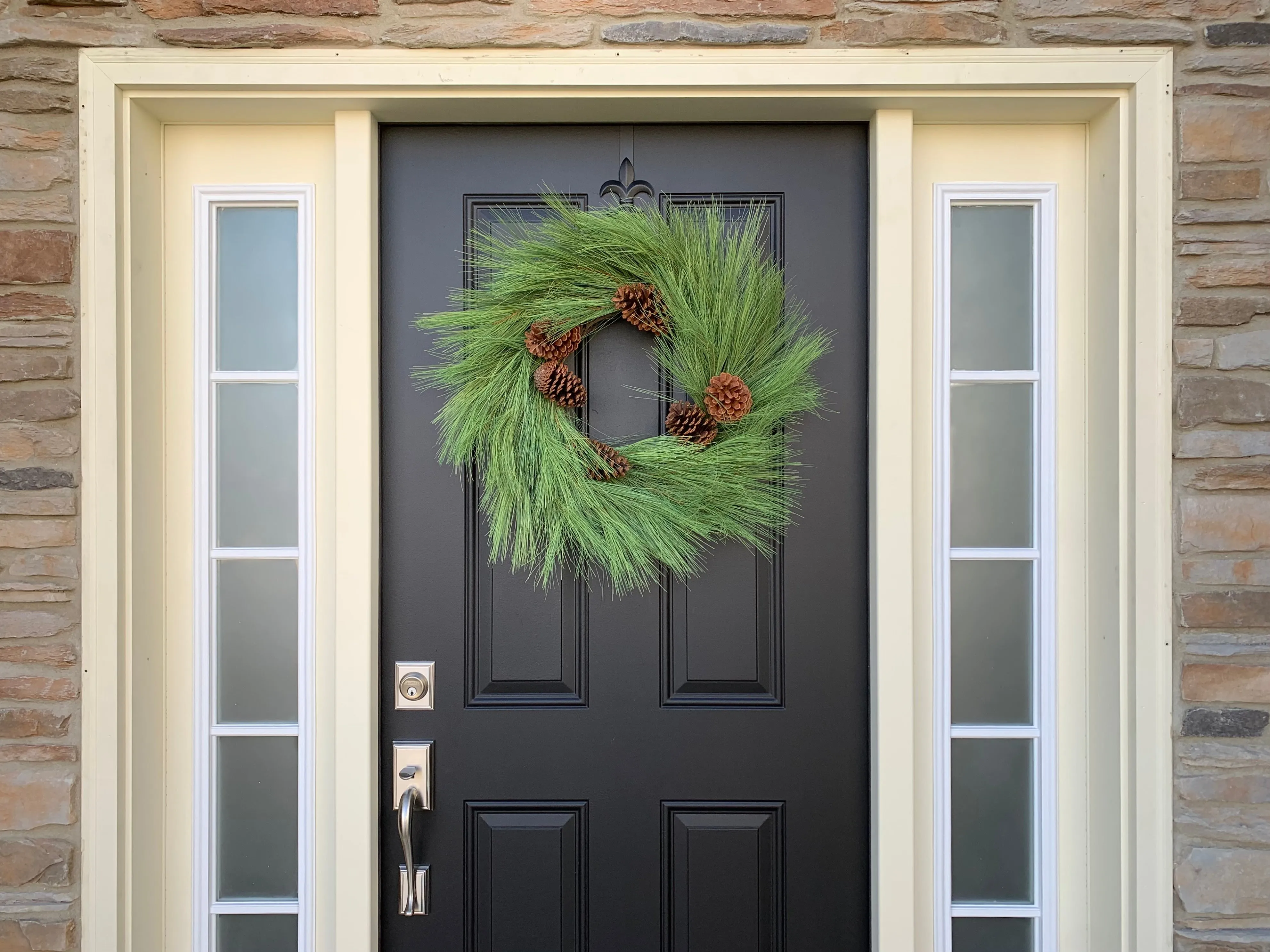 Rustic Christmas Long Needle Pine Wreath with Large Pinecones