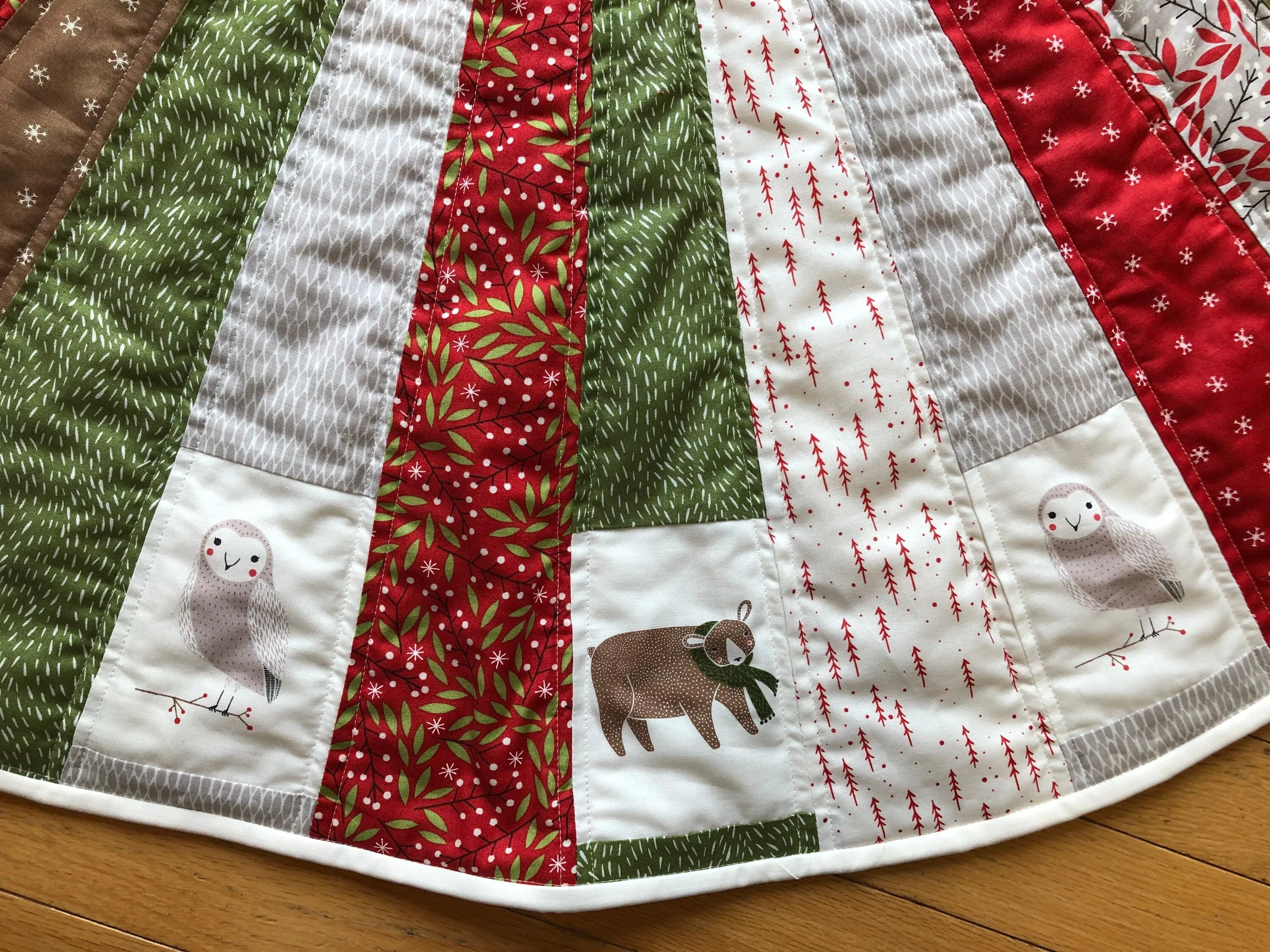 Woodland Christmas Tree Skirt Quilted, Merriment Fabric